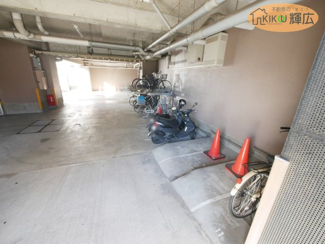 【駐輪場】 | プレステージ姫路V　10階