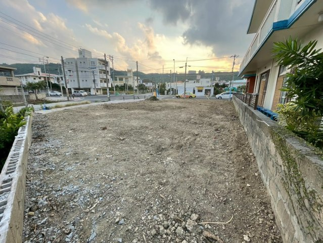 南城市佐敷新里－区画①（全2区画）の周辺