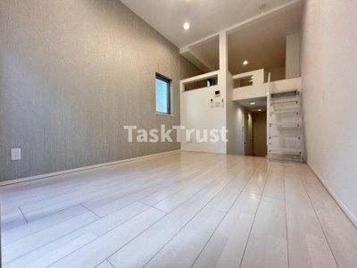 【居間・リビング】 | ピースフル姫島