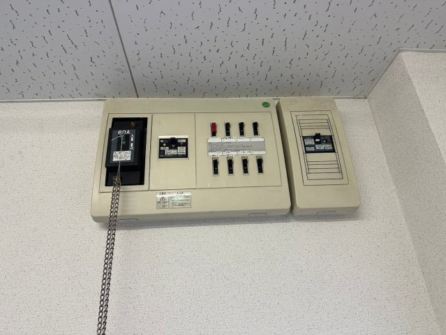 新田町村合　貸倉庫の設備