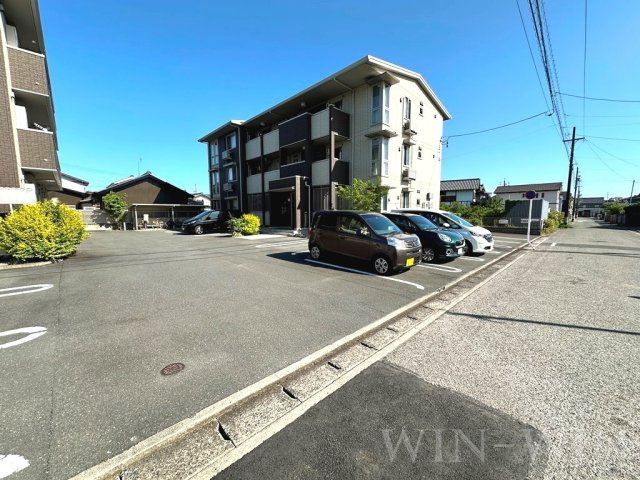 La Bellezza B棟の駐車場