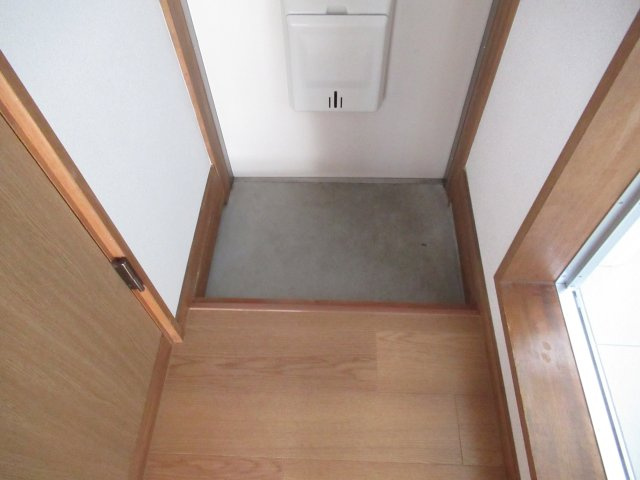 リブトキワAの玄関