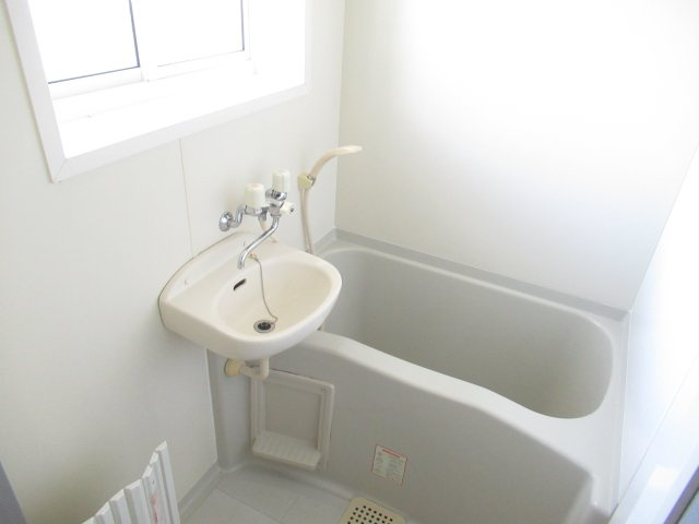 リブトキワAの浴室