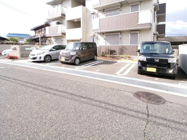 D-ROOMセジュール久米田の駐車場|駐車場です