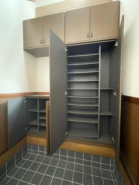 ハッピーハウスの玄関|落ち着いた玄関です