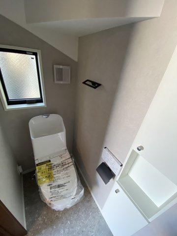 東久留米市滝山4丁目新築全1棟のトイレ
