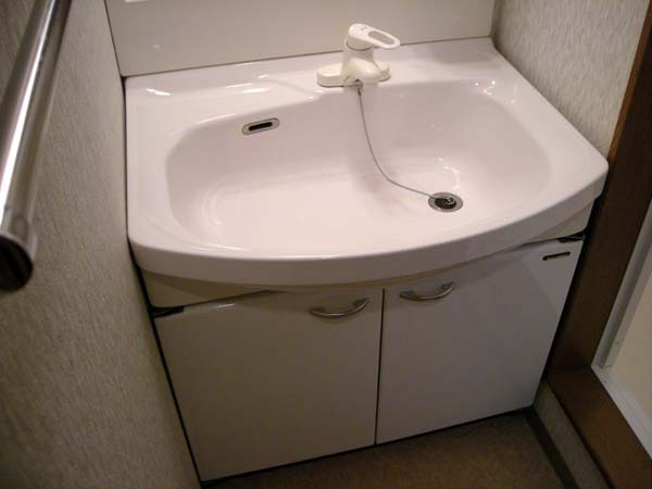 カモミールコートの洗面所|コンパクトで使いやすい洗面所