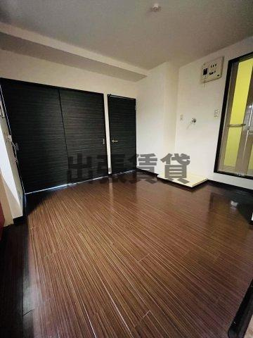 仲介手数料０円！エムズハウス栄の居間・リビング