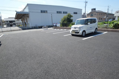 【駐車場】 | Y&MメゾンドールTM