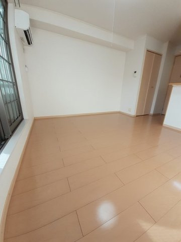 サニーリブＡ棟の居間・リビング