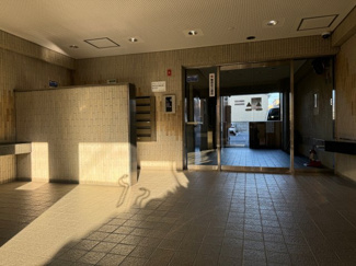 【エントランス】