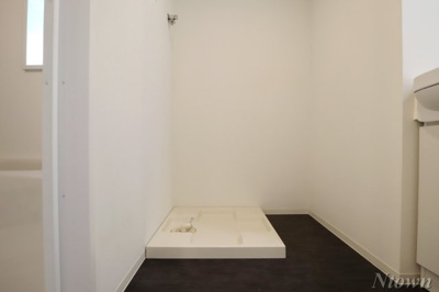 【設備】 | NNS121 | 洗濯機置き場です