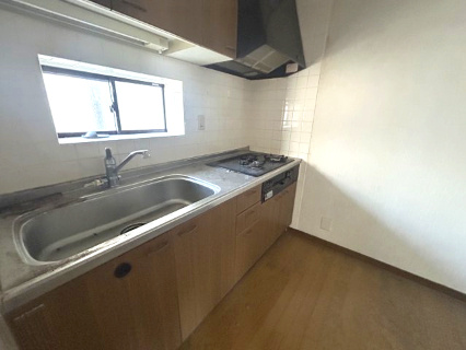 箕面市瀬川4丁目　中古戸建のキッチン