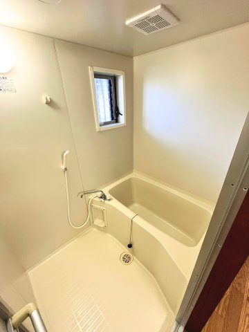 ガーデンパークの浴室