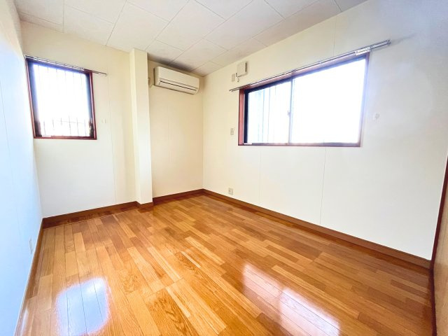 ガーデンパークの内装