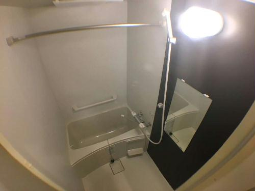 ミランダアルチザンの浴室