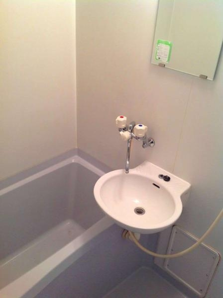 レオパレスフルールⅡの浴室