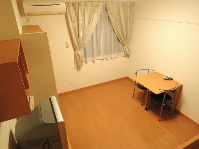 レオパレスラビーネの居間・リビング