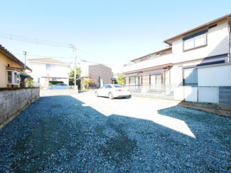 【駐車場】 | 約35坪の駐車場部分　敷地北側の庭を駐車場に転用し、現況駐車場を月極駐車場として貸出も可能ですね。
