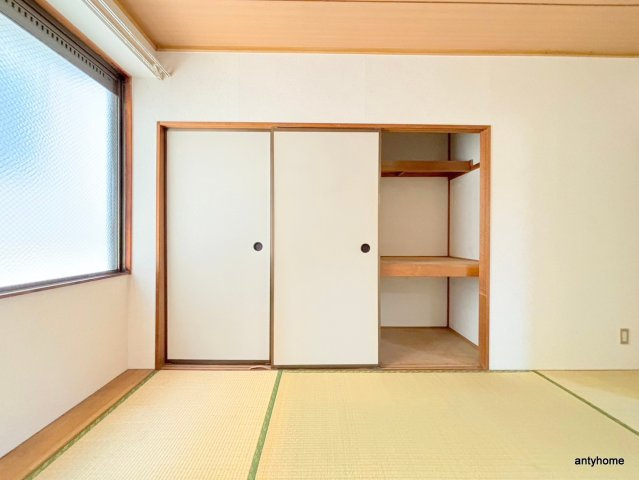 アブニール　仲介手数料無料の収納