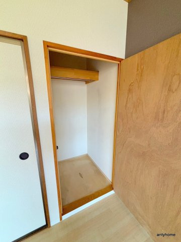 アブニール　仲介手数料無料の収納