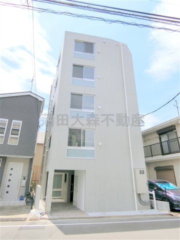 REIZ KAMATA(ライツ蒲田の外観|2018年7月築　RC鉄筋コンクリート造地上5階建て総戸数9戸インターネット無料の人気賃貸マンション　JR蒲田駅も徒歩圏内の東京都大田区新蒲田2丁目　東急多摩川線矢口渡駅と、池上線蓮沼駅徒歩7分！