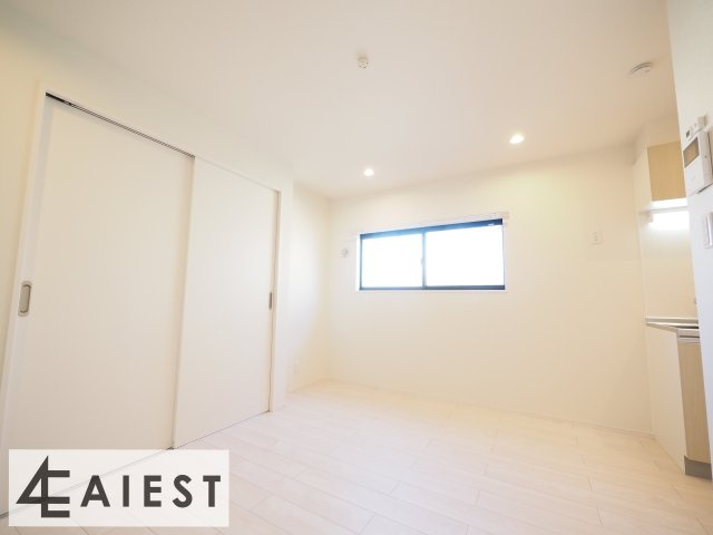 Ealing Apartmentの洋室