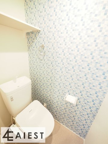 Ealing Apartmentのトイレ