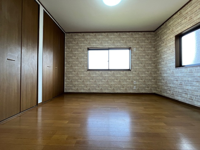市町貸家の洋室