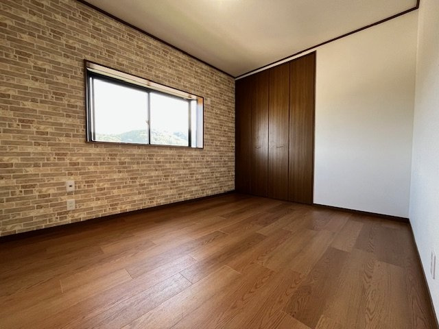 市町貸家の洋室