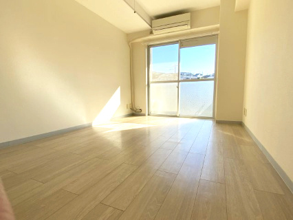 第5佐々木ビルの居間・リビング