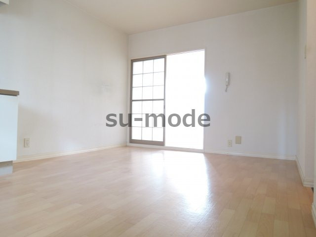 宮之川原サンハイツの居間・リビング