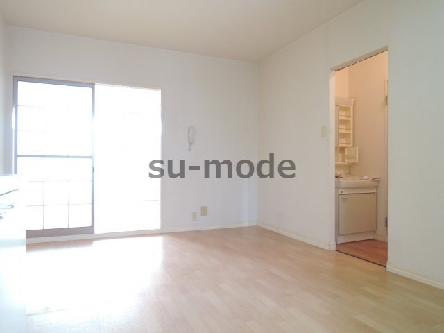 宮之川原サンハイツの洋室