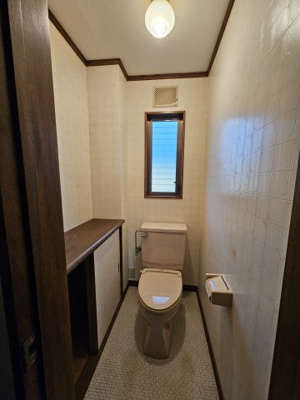 【トイレ】 | 鳥取市若葉台南6丁目  中古戸建て