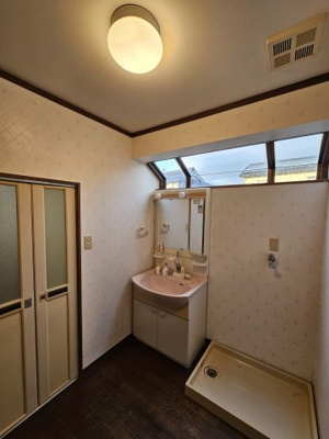 【独立洗面台】 | 鳥取市若葉台南6丁目  中古戸建て