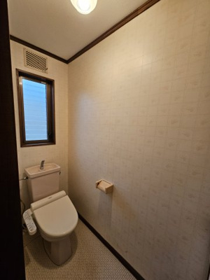 【トイレ】 | 鳥取市若葉台南6丁目  中古戸建て