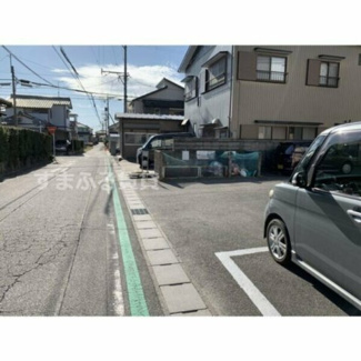 【駐車場】