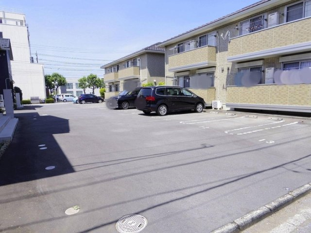 モダンコートAの駐車場