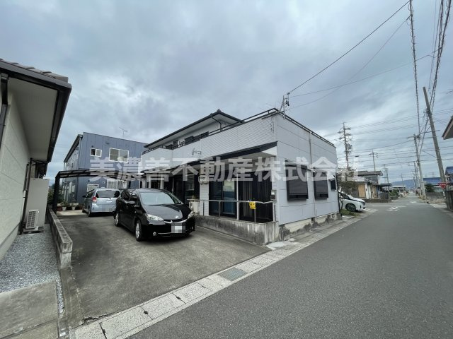 ６４２９２　岐阜市川部１丁目中古戸建て