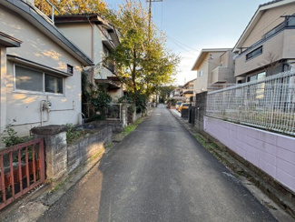 【前面道路含む現地写真】