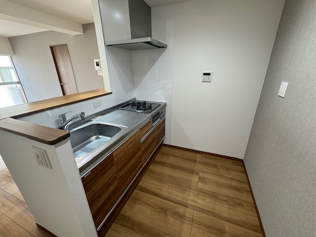 アパートメント麻布No.10 301号室のキッチン|※前回募集時の写真です。