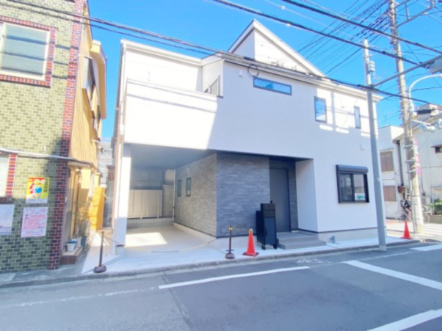 祝　成約済み　八王子市　元横山町　新築戸建ての外観|明るい日当たりが気持ちよさそうな八王子の新築戸建てです。～仲介手数料無料☆八王子ひなた不動産～八王子市元横山町　新築戸建て