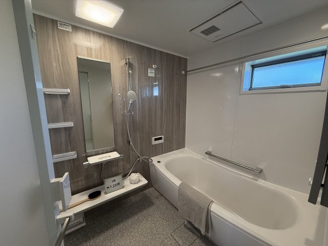 八王子市　散田町　新築未入居戸建ての浴室|～のびのびくつろげるバスルーム　１日の締めくくりに癒やしのバスタイムを～