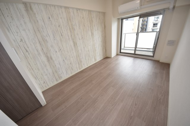 プレサンス谷町九丁目駅前