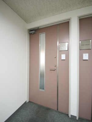 【玄関】 | アベニュー御幸ビル