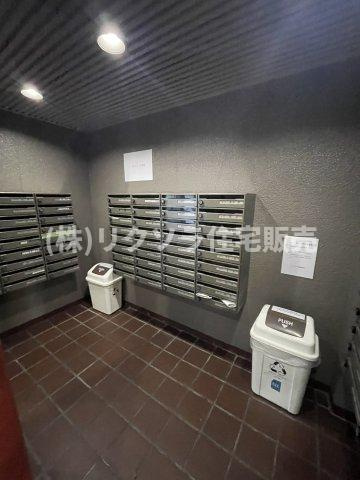 エバーグリーン門真の設備|集合ポスト
■物件内覧・資金計画相談・住宅ローン相談、リフォーム相談、お問合せ受付中■
※当日・翌日のご内覧、ご相談はお電話でのお問合せがスムーズです！