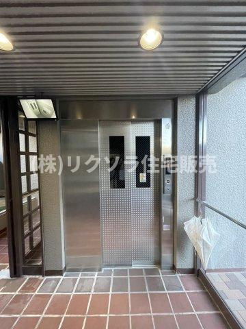 エバーグリーン門真のその他共用部分|エレベーター
■物件内覧・資金計画相談・住宅ローン相談、リフォーム相談、お問合せ受付中■
※当日・翌日のご内覧、ご相談はお電話でのお問合せがスムーズです！