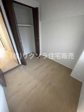 エバーグリーン門真の子供部屋|洋室　3.7帖
■物件内覧・資金計画相談・住宅ローン相談、リフォーム相談、お問合せ受付中■
※当日・翌日のご内覧、ご相談はお電話でのお問合せがスムーズです！