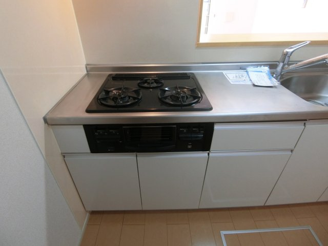 エコの住のキッチン|他のお部屋の参考写真となります。