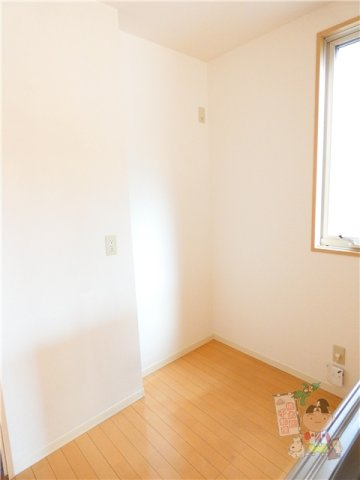 プリムヴェール壱番館の居間・リビング